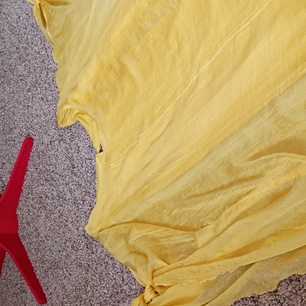 Flowy Yellow Dress - Picture 6 of 9